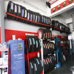 Auto Boy Phon Tyre