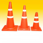 กรวยยางจราจรสีส้ม - บริษัท กรุงสยามอุตสาหกรรมพลาสติค จำกัด