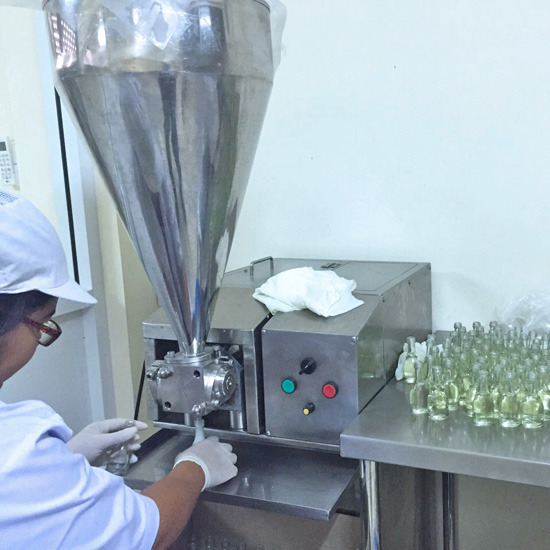 รับบรรจุภัณฑ์แพ็คเก็ตจิ้ง บรรจุภัณฑ์แพ็คเก็ตจิ้ง  packaging  แพ็คเก็ตจิ้ง  เครื่องสำอาง  แพ็คเก็ตจิ้งpackaging สินค้าอุปโภคบริโภค  แพ็คเก็ตจิ้ง packagingเครื่องใช้สำนักงาน  บรรจุภัณฑ์พลาสติกขึ้นรูป pvc  ps  pp  pet  บลิสเตอร์แพค ( blister pack)  สไลด์แพค ( slite pack )  ฟอล์ยปิดปากขวด  เครื่องปิดฝาฟอล์ยระบบมือโยก  เครื่องปิดฟอล์ย ระบบลม  รับบรรจุบรีสเตอร์แพค สไลค์แพค  กล่องพับ กระบอก 