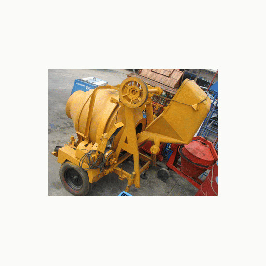 โม่ครึ่งคิว โม่ครึ่งคิว  โม่ 