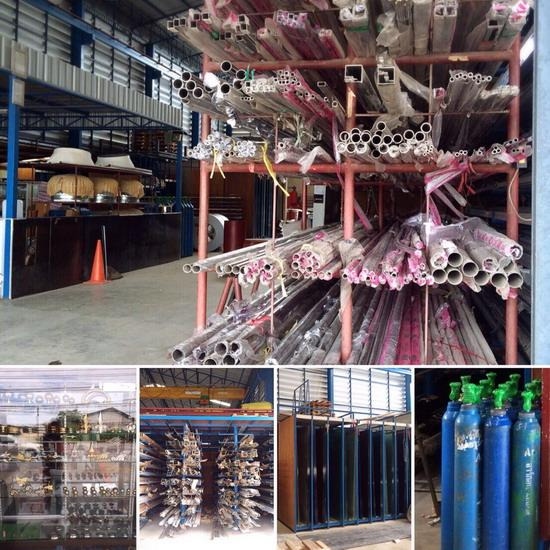 กระจก-อลูมิเนียม-สแตนเลส และ อุปกรณ์ต่างๆ จำหน่ายกระจก  อลูมิเนียม  สแตนเลส  แผ่นยิปชั่ม  ซีลาย  โรงงานผลิตและจำหน่ายหลังคาเหล็ก  โรงงานผลิตเหล็ก  จำหน่ายหลังคาเหล็ก  อุปกรณ์งานหลังคา  แผ่นโพลี่คาร์บอนเนต  โครงฝ้า  ที-บาร์ 