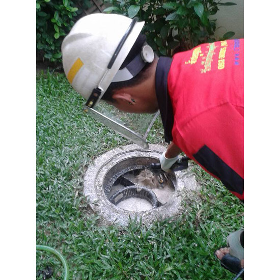 ขจัดสิ่งอุดตัน  ท่อตัน กำจัดท่อตัน ขจัดสิ่งอุดตัน ท่อน้ำทิ้งตัน ส้วมตัน 